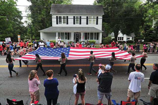 0526parade1