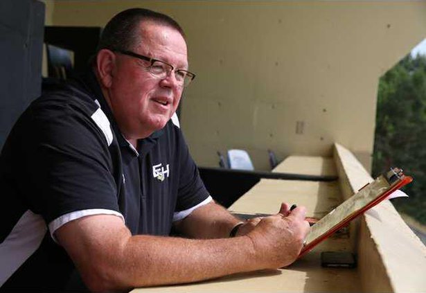 0611EHHSAnnouncer 0001