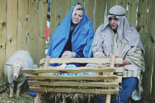 1117-GO-ZooLiveNativity 