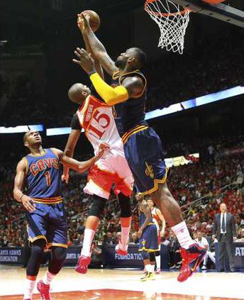 0523Hawks1