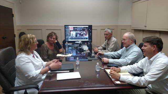 0704EXTERNhutchinsonphoto2