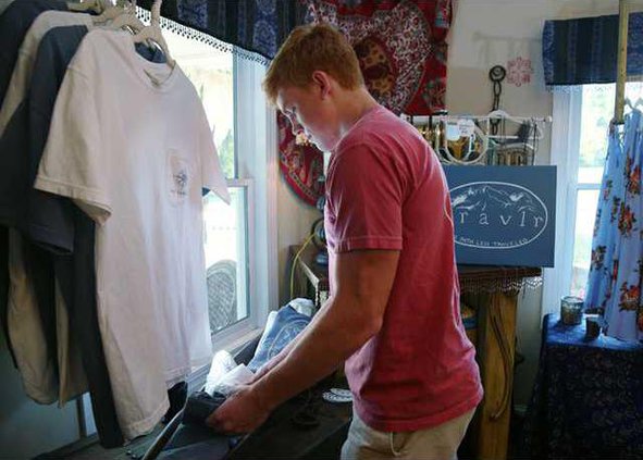 0911 Teens Making TShirts 0003