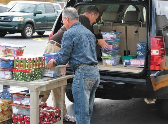 1114CHRISTMAS-CHILD-3