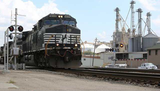 Railroads to miss deadlines for installing safety technology ...