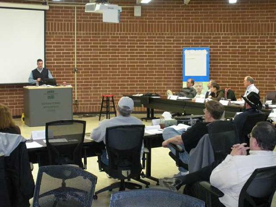 0425Goodnews-Business