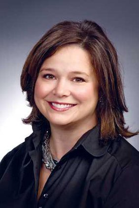 0805BIZ.Christy-Moore