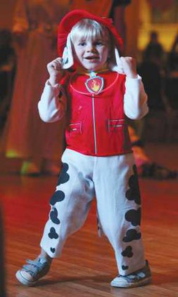 1020GO-HALLOWEEN-DANCE1