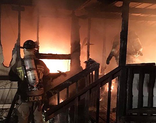 08312017 Mobile home fire