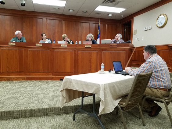 12122017 OAKWOOD.jpg