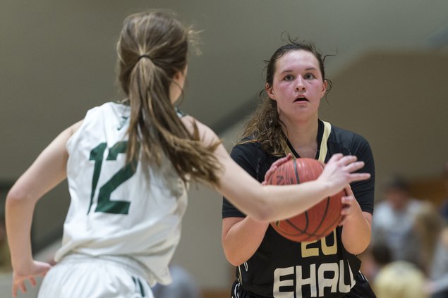 01192018 BASKETBALL 0008.jpg