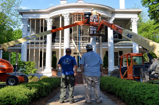 Green Street building gets column replacements, time ...