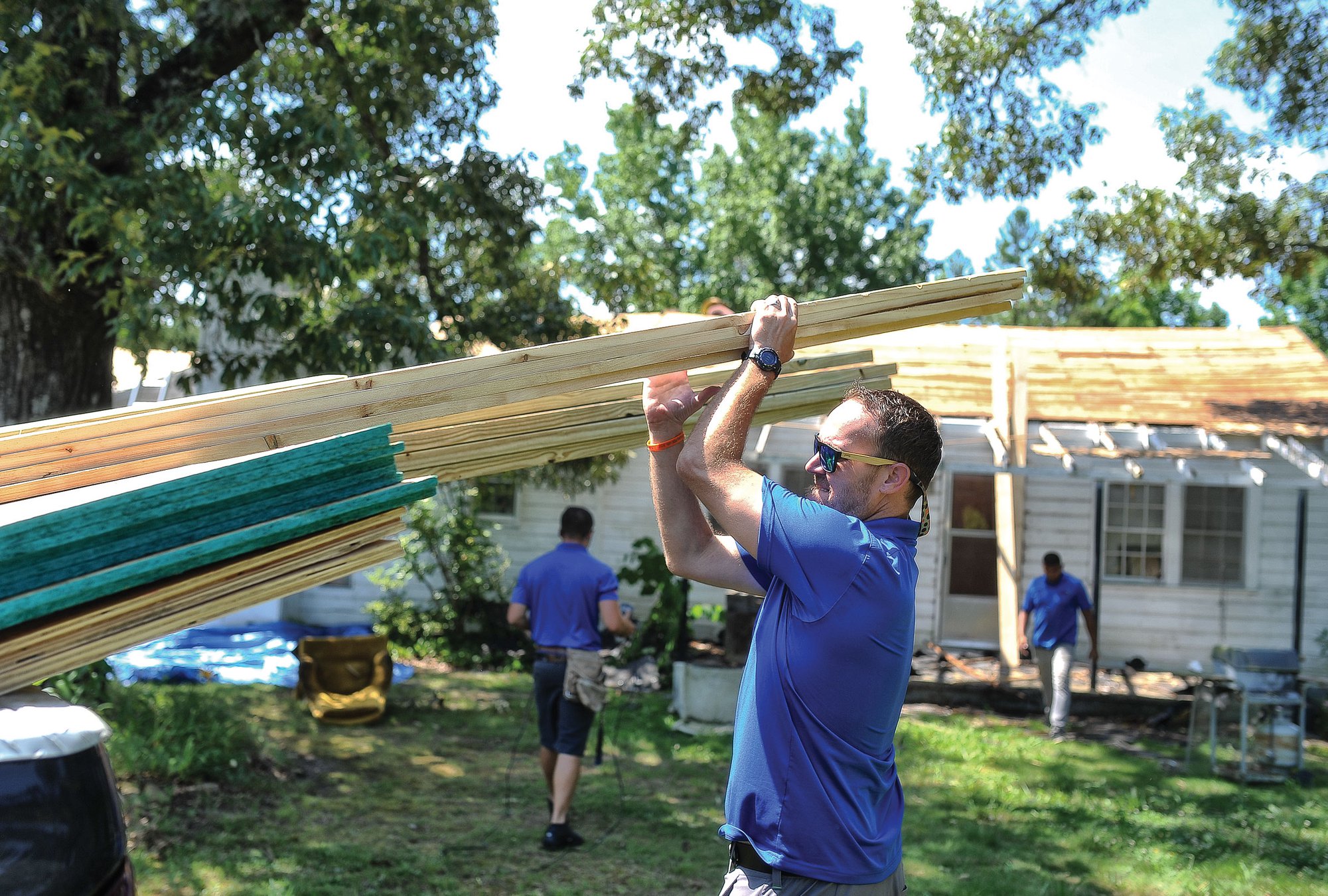 See how a Hall County veteran got a new roof through fundraising