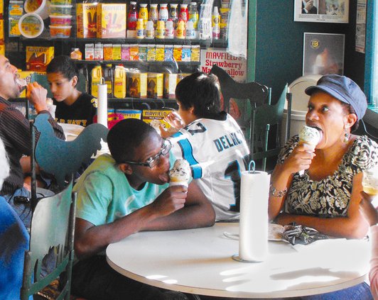 10152011 MAYFIELD 2.jpg