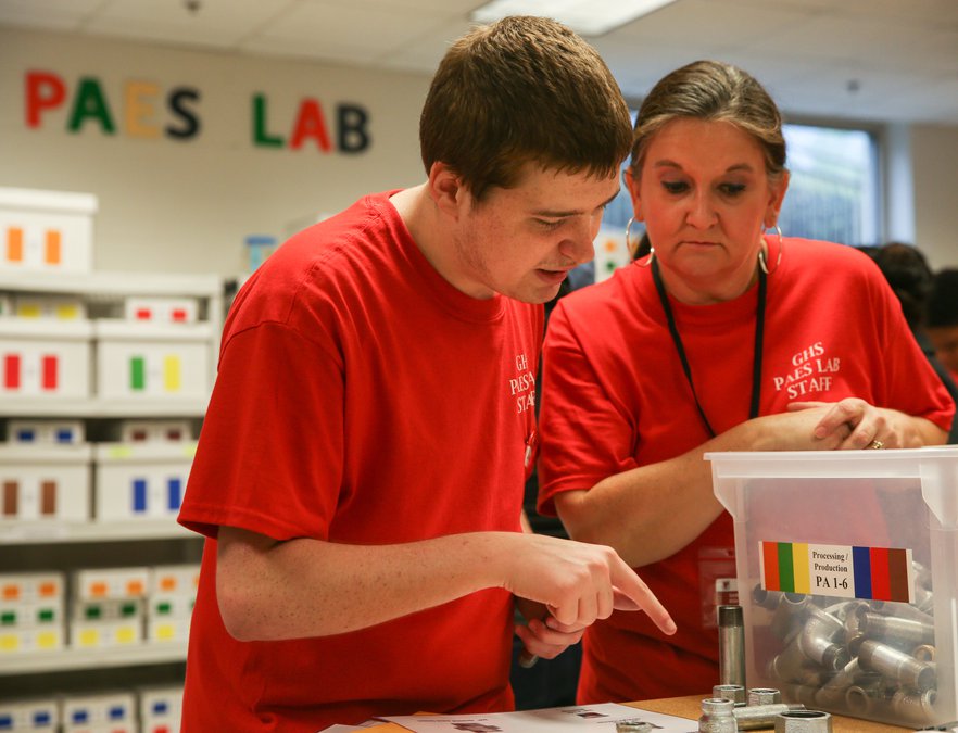 Gainesville High’s new PAES lab prepares specialeducation students for