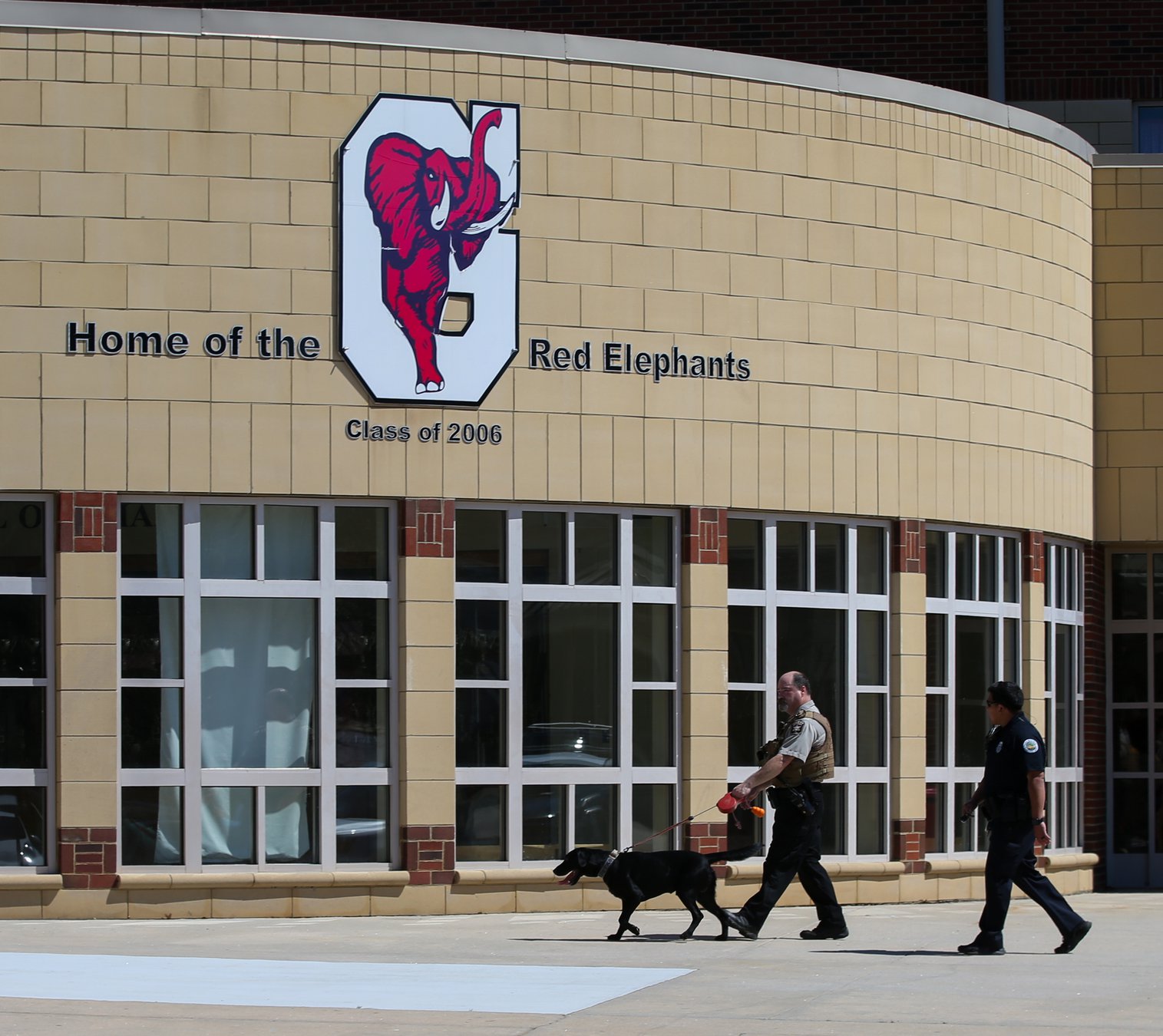 Lockdown lifted, students released after bomb threat investigated at Gainesville High School