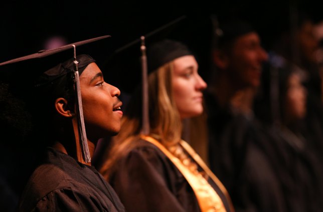 05232019 GRAD 006.jpg