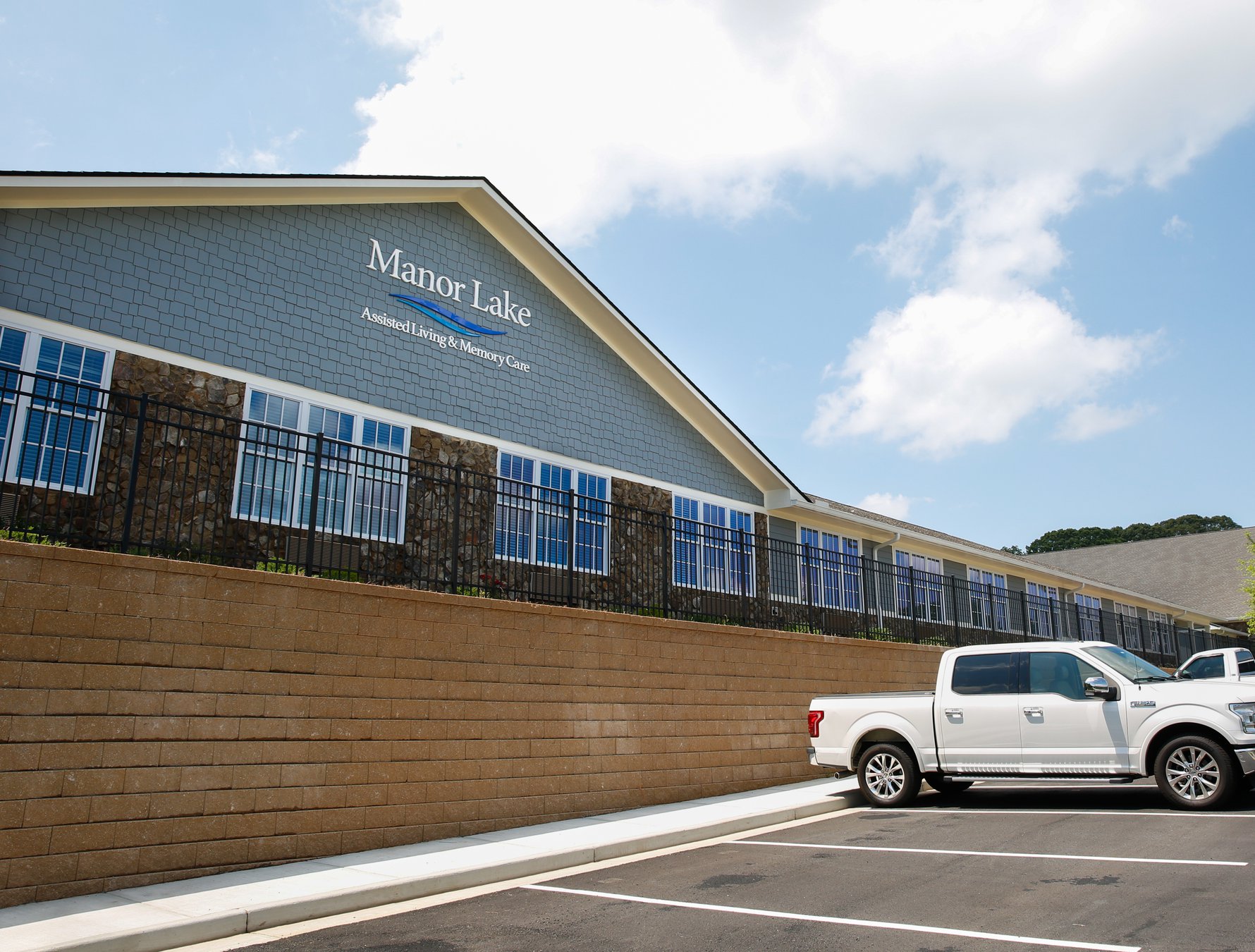 How new Manor Lake assisted living facility makes residents 'feel like