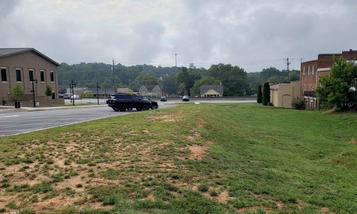 07142019 FLOWERY !.jpg