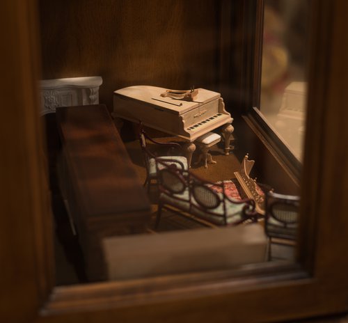 12012019 DOLLHOUSE 6.jpg