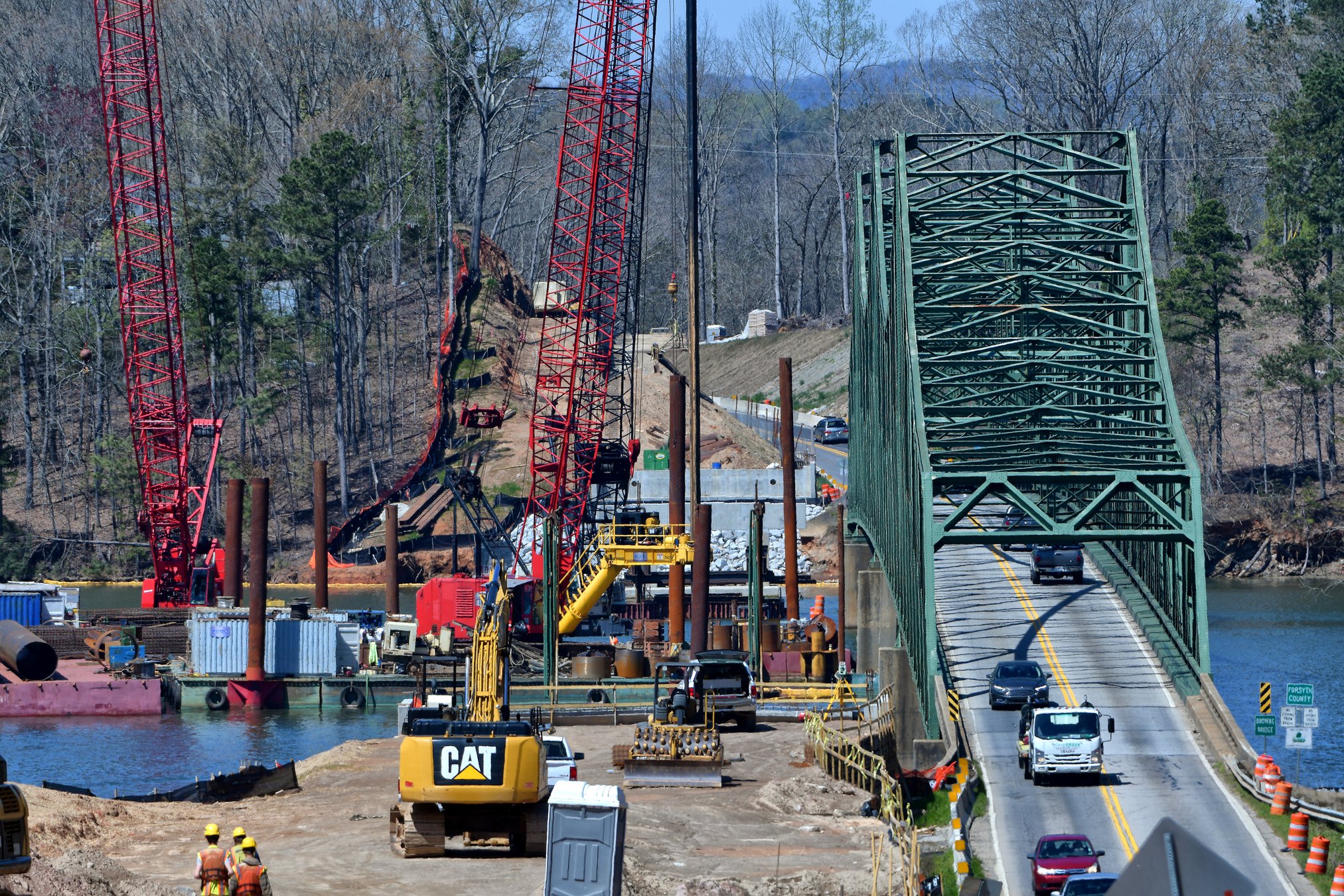 Lane closures planned at Browns Bridge this week, as columns are poured