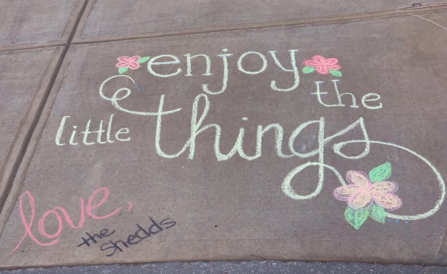 A Little Chalk And A Lot Of Sunshine Hall Residents Spread Positive Messages Art Gainesville Times
