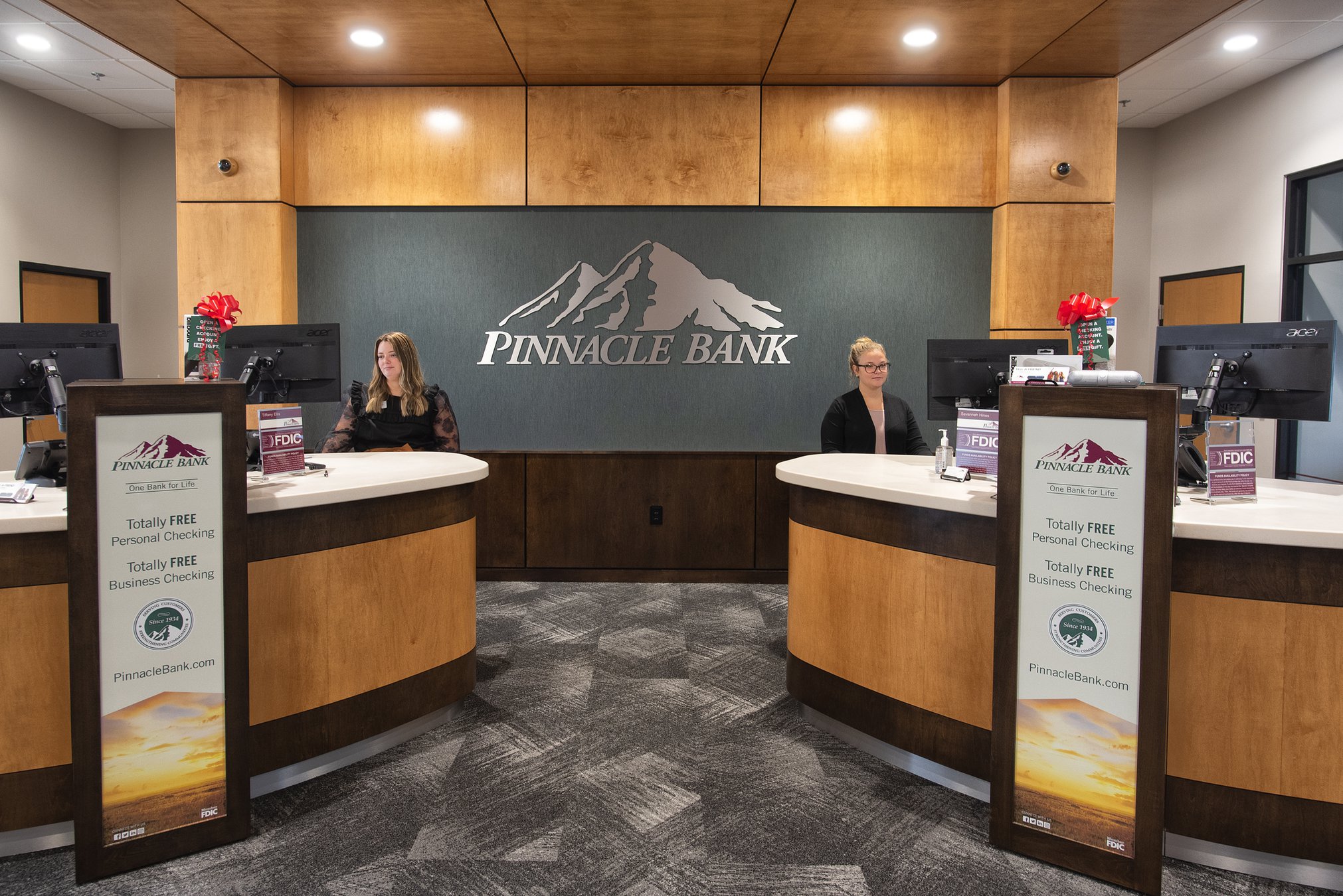 A look inside Pinnacle Bank’s offices in the old Wells Fargo building
