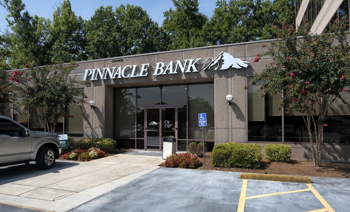 A look inside Pinnacle Bank’s offices in the old Wells Fargo building