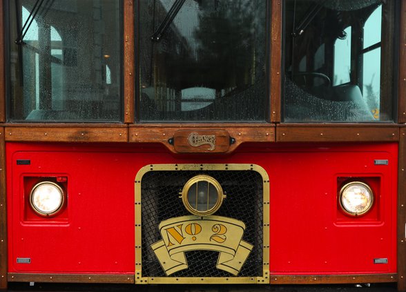 1124TROLLEY.jpg