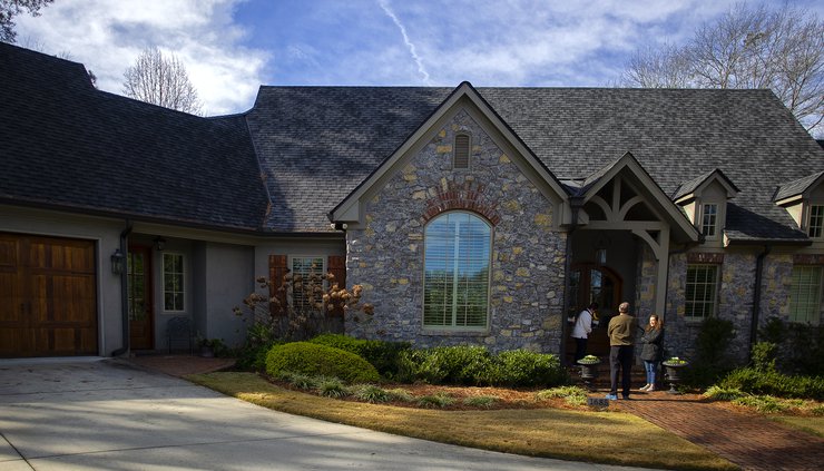 01082022 HOMES 1.jpg