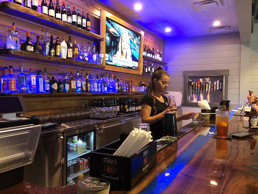 Kelley’s Tavern now open on site of old Peppers Market Gainesville Times