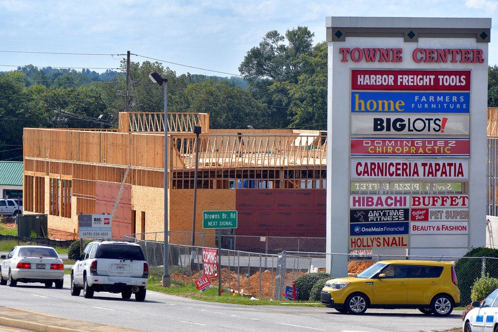 This longtime Gainesville shopping center has new owners Gainesville