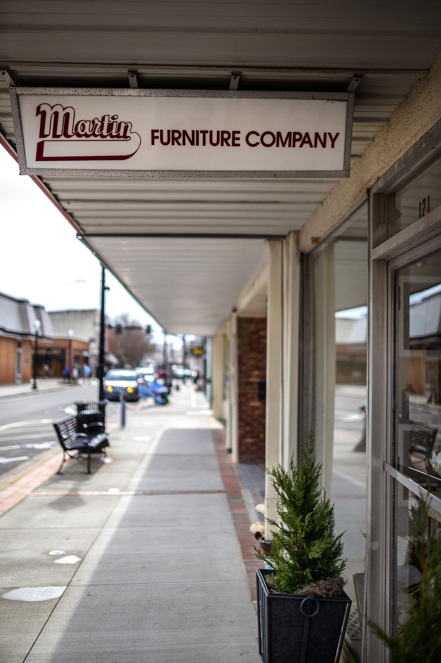 Original ownership at longtime Gainesville furniture store changes