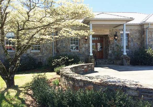 Bowen Art Center