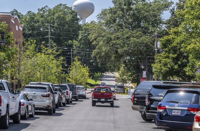 08012023 PARKING 1.jpg