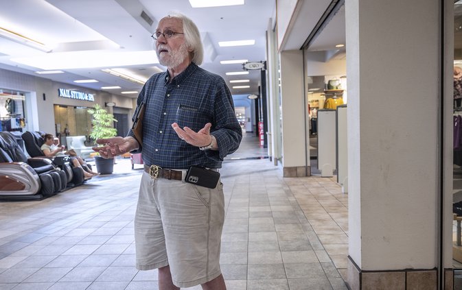 08302023 LAKESHOREMALL 2.jpg