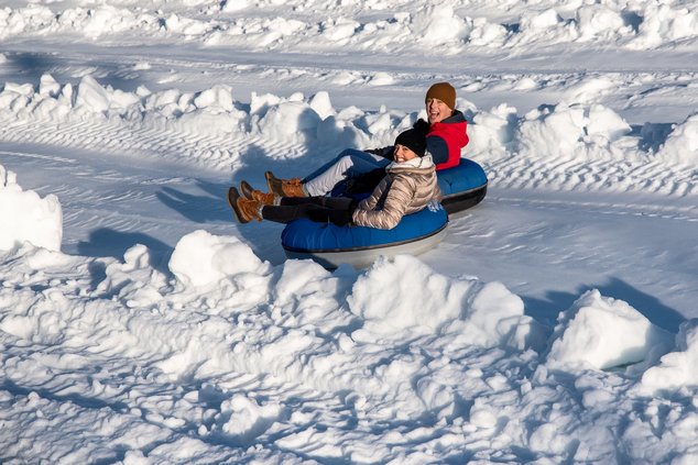Snow_Island_01.jpg