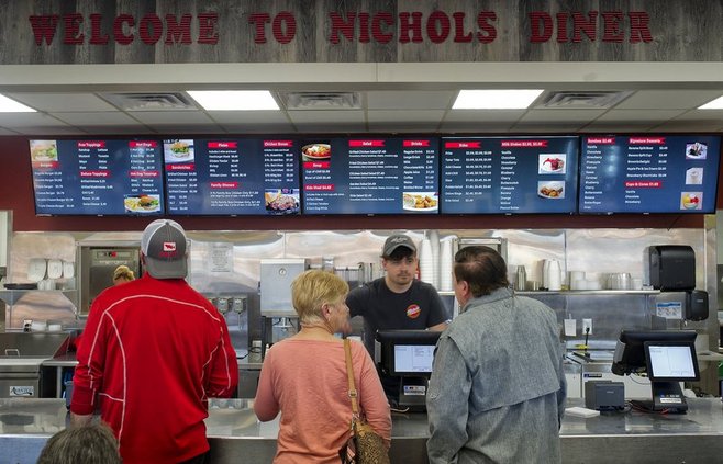 NICHOLSCLOSES 04.jpg