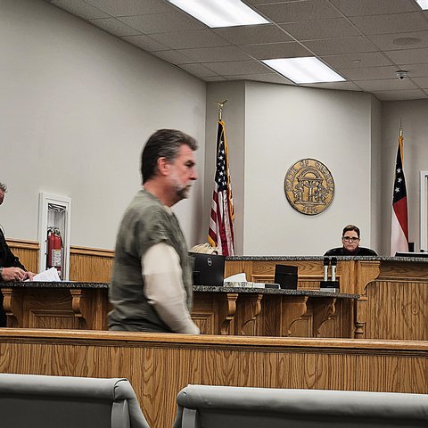 Gainesville man accused of sexual battery of former employee takes plea ...