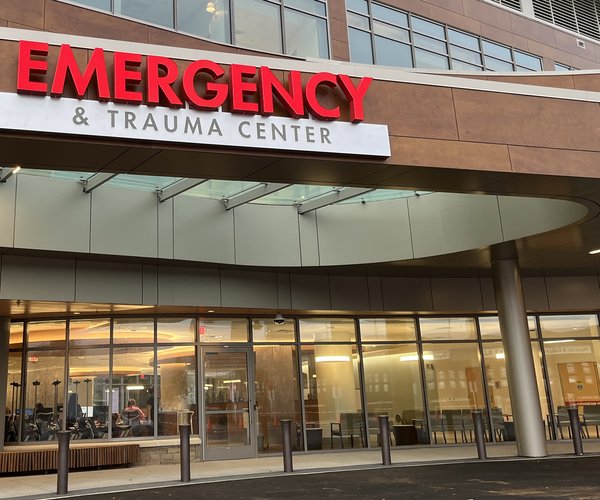 NGMC Gainesville Emergency Department Entrance.jpg