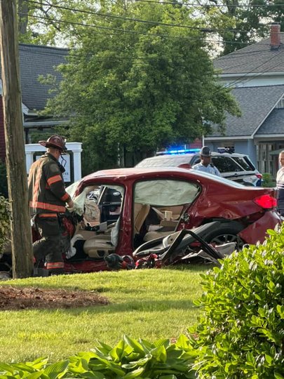 Update: Teen charged in crash that left 3 injured after high-speed chase on Green Street