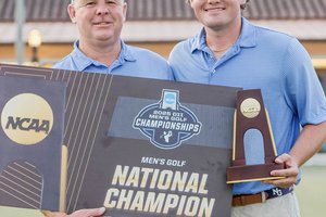 Hunter Smith UNG golf.jpg