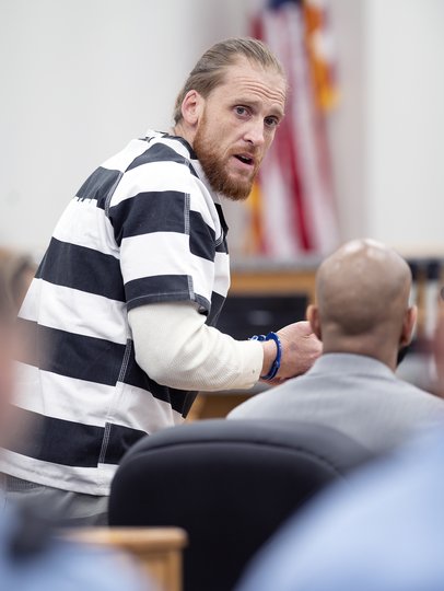 Gainesville man who jumped in Lake Lanier sentenced to probation, hefty fine in trafficking case