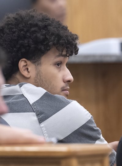 Investigator, brother of alleged victim testify at hearing for man accused of rape at Gainesville pool