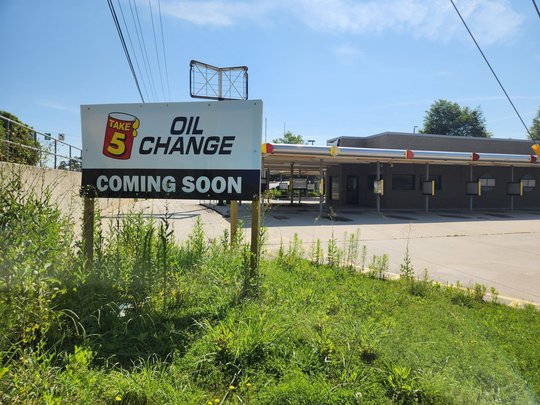 What’s taking the place of former Sonic restaurant in Oakwood