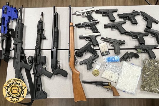 Oakwood man arrested after meth, guns found in car and home, Forsyth deputies say