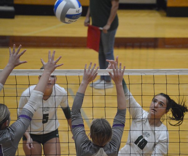 Volleyball7.jpg