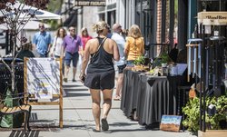 04192024 ARTWALK 8.jpg