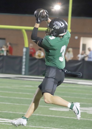 GETTING TO KNOW: Ten questions with North Hall senior wide receiver Ty Kemp