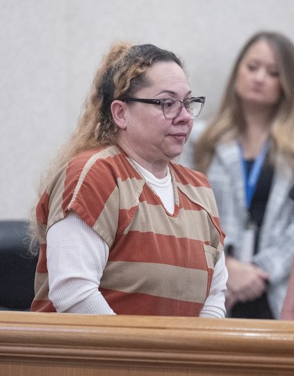 Cancelled quinceañeras, a ruined wedding and impersonating ICE: Woman sentenced in scamming Gainesville’s Latino community