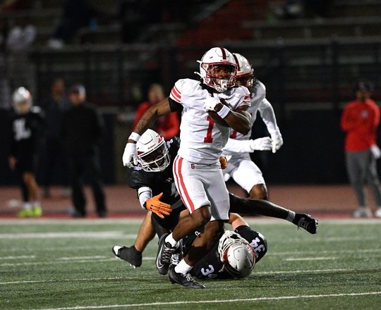 WIN HEARD AROUND THE STATE! No. 4 Gainesville knocks off third-ranked Milton in critical region clash